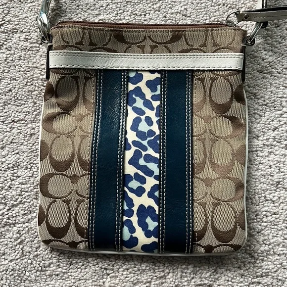 Coach Purse - Picture 3 of 3